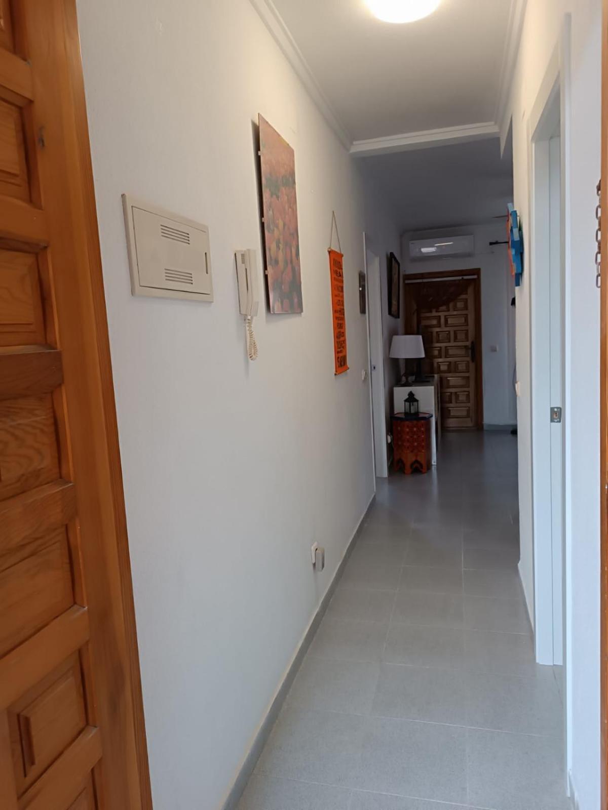 Residencia Alhambra Los Cisnes ตอร์เรเวียคา ภายนอก รูปภาพ